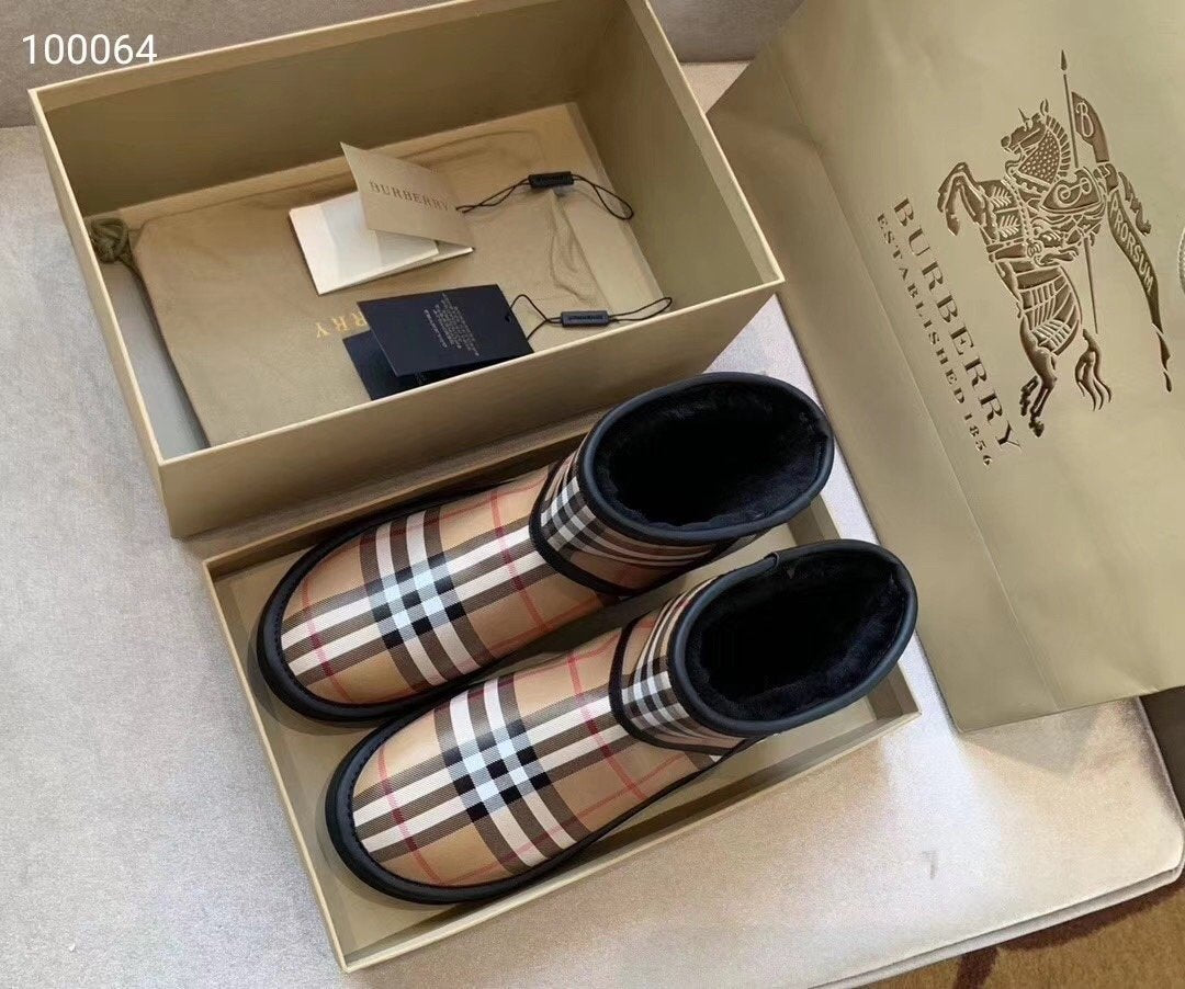 *BURBBER UGG Boots