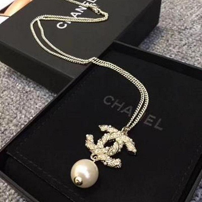 Gucci necklace