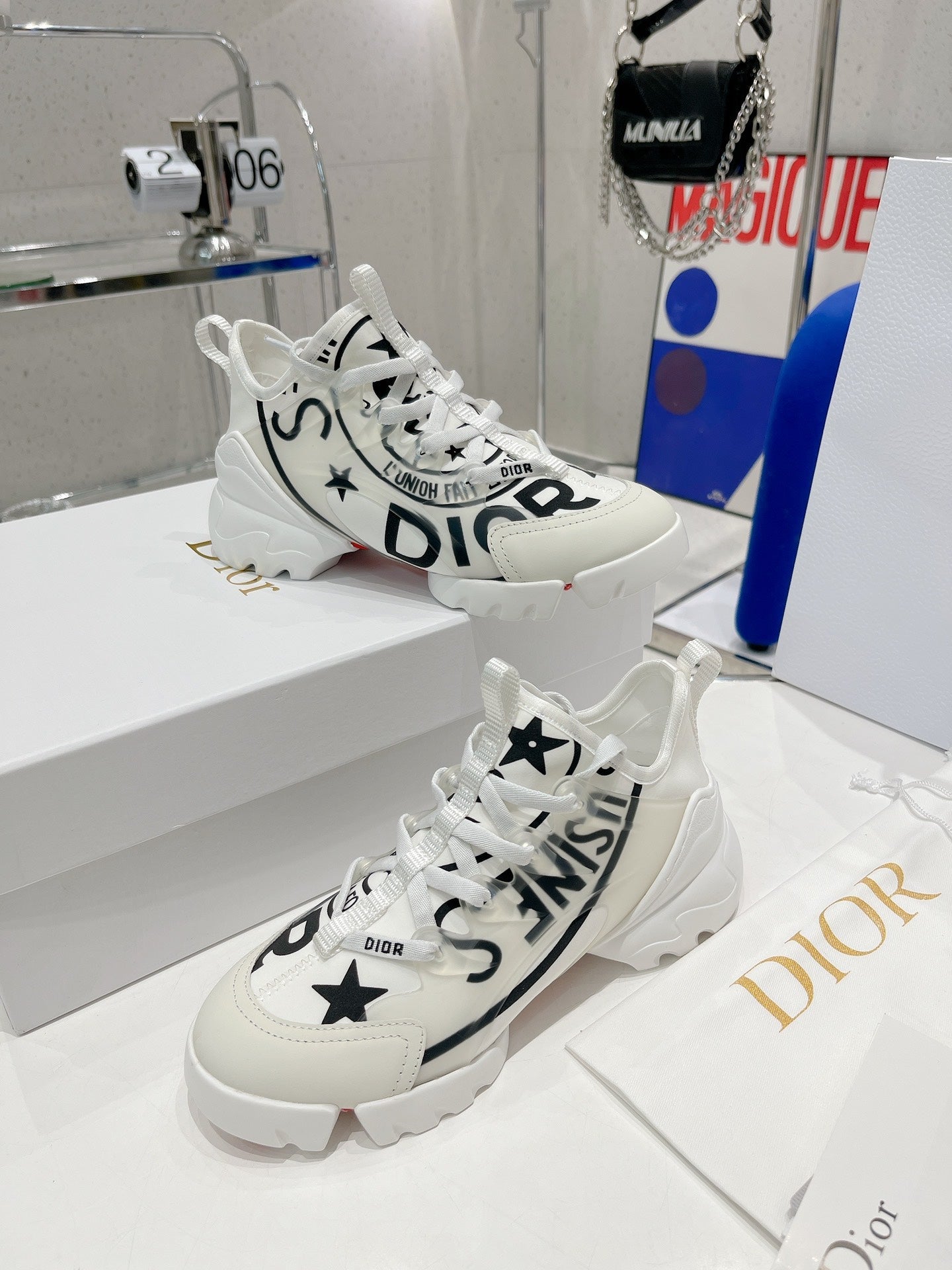 CHD Sneakers Woman 2 Color 's
