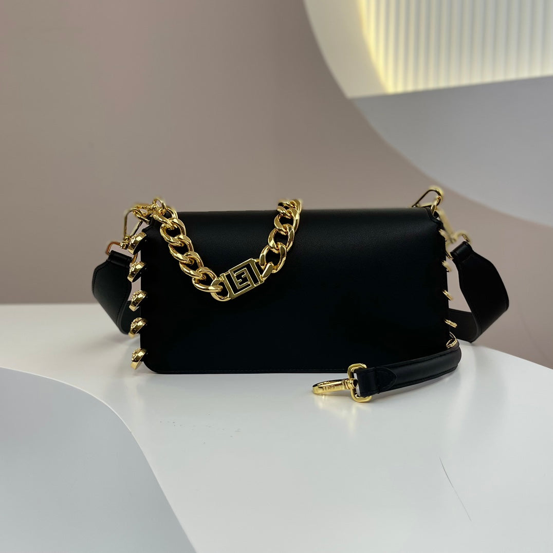 VRC vs FEN Bag 28 cm