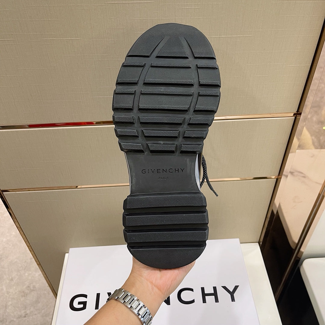 GIVENCJY Shoes Boots Unisex
