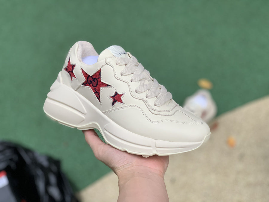 GU Sneakers Stars