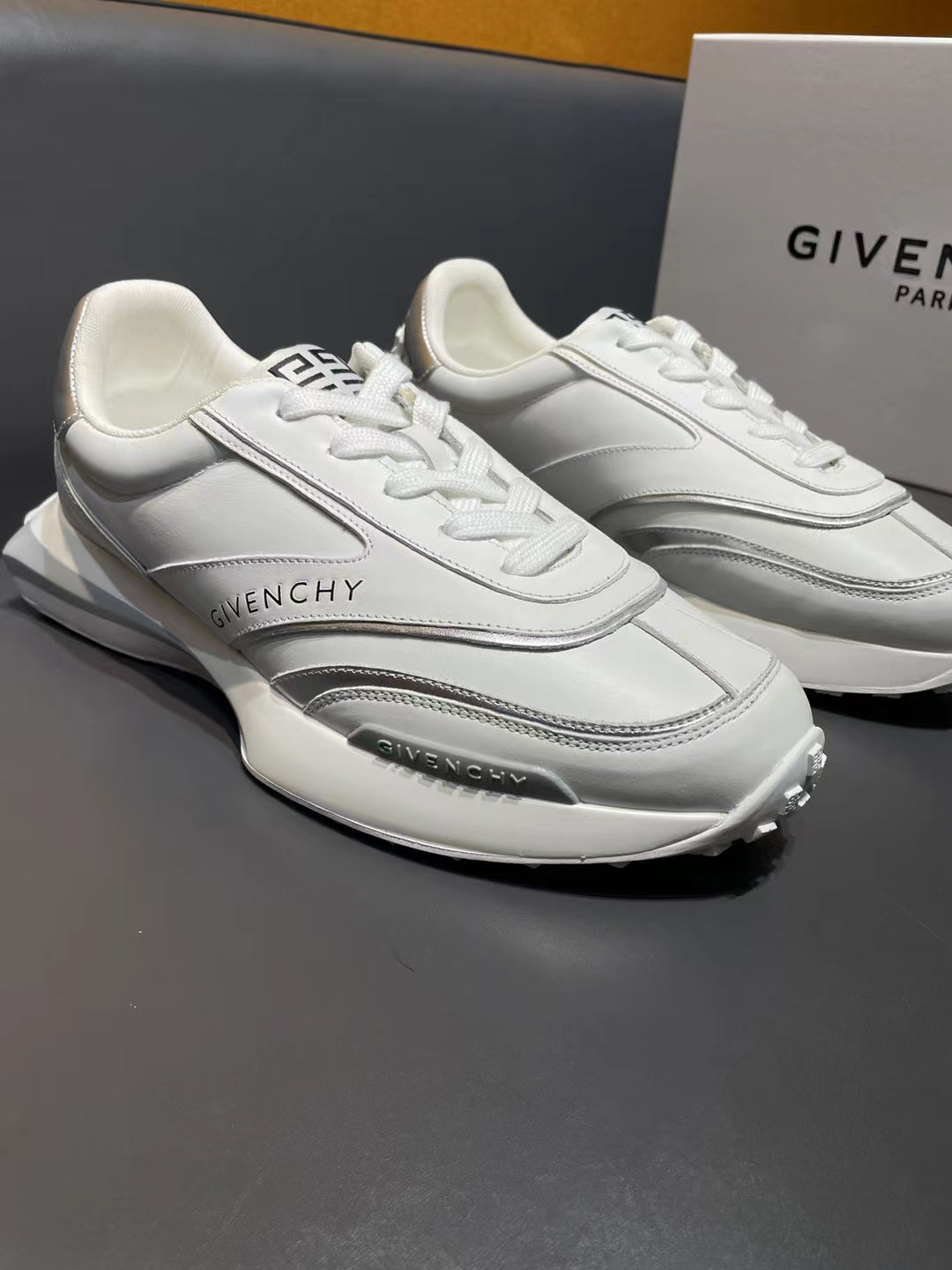 GIVENJY Sneakers 2 Color 's