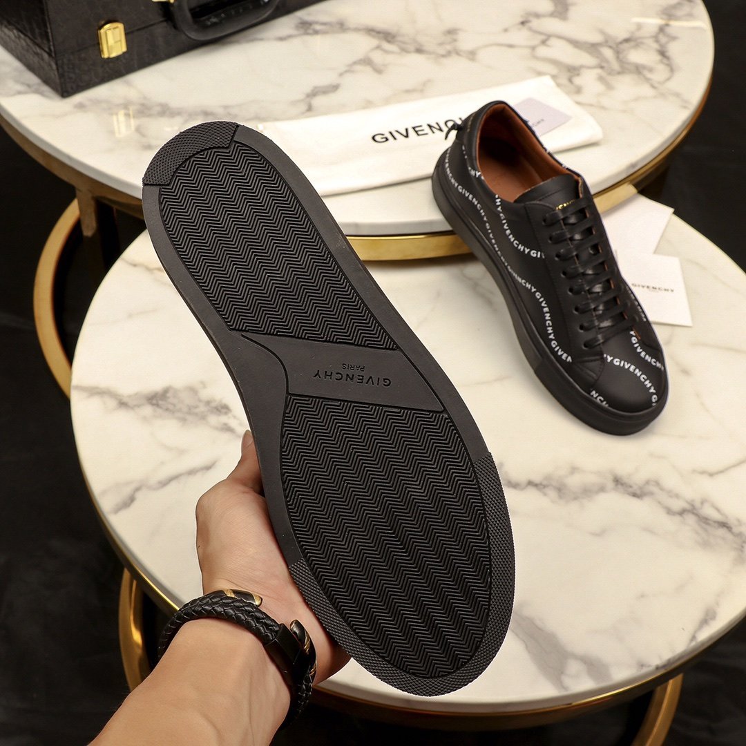 Givenjy Sneakers Black