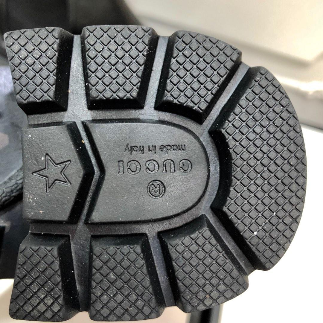 GU Boots Black Stones