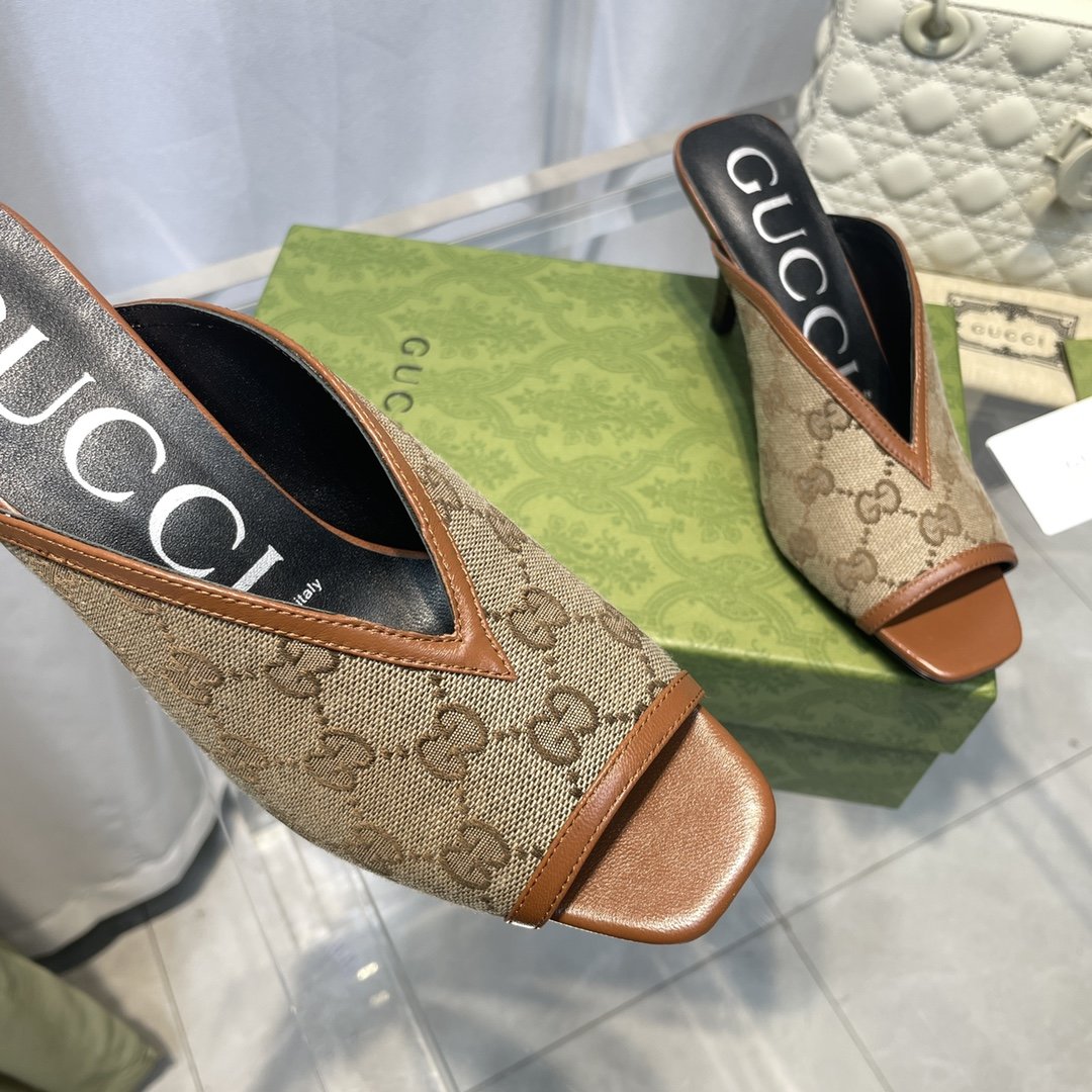 GU Slippers Sandals Heels