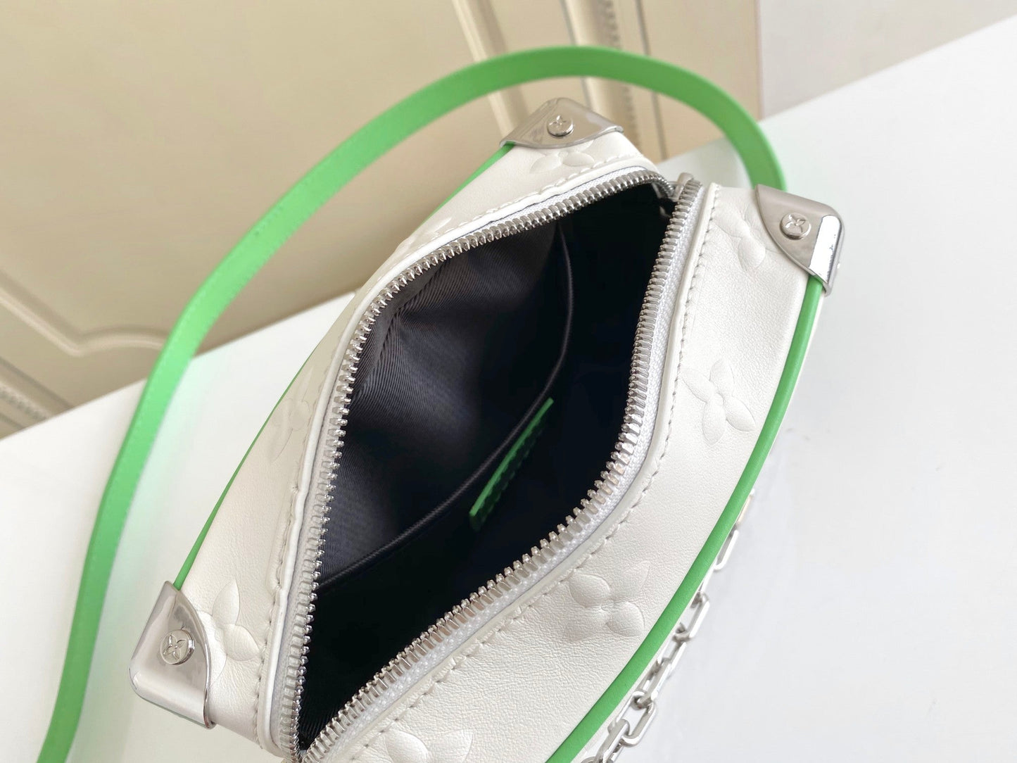 LU Messenger Bag
