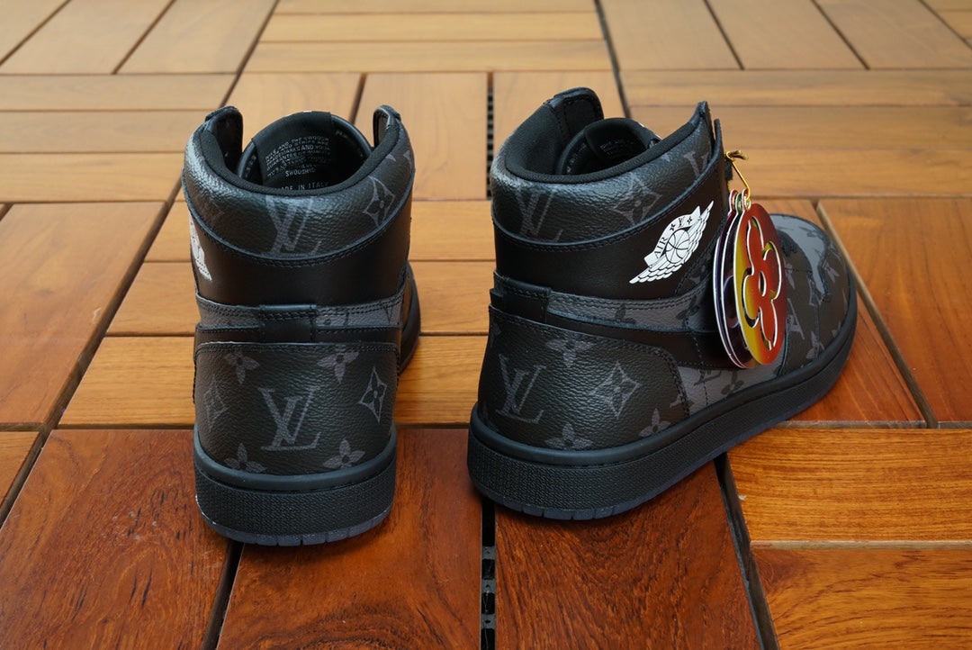 LU Sneakers Run Away Jordan