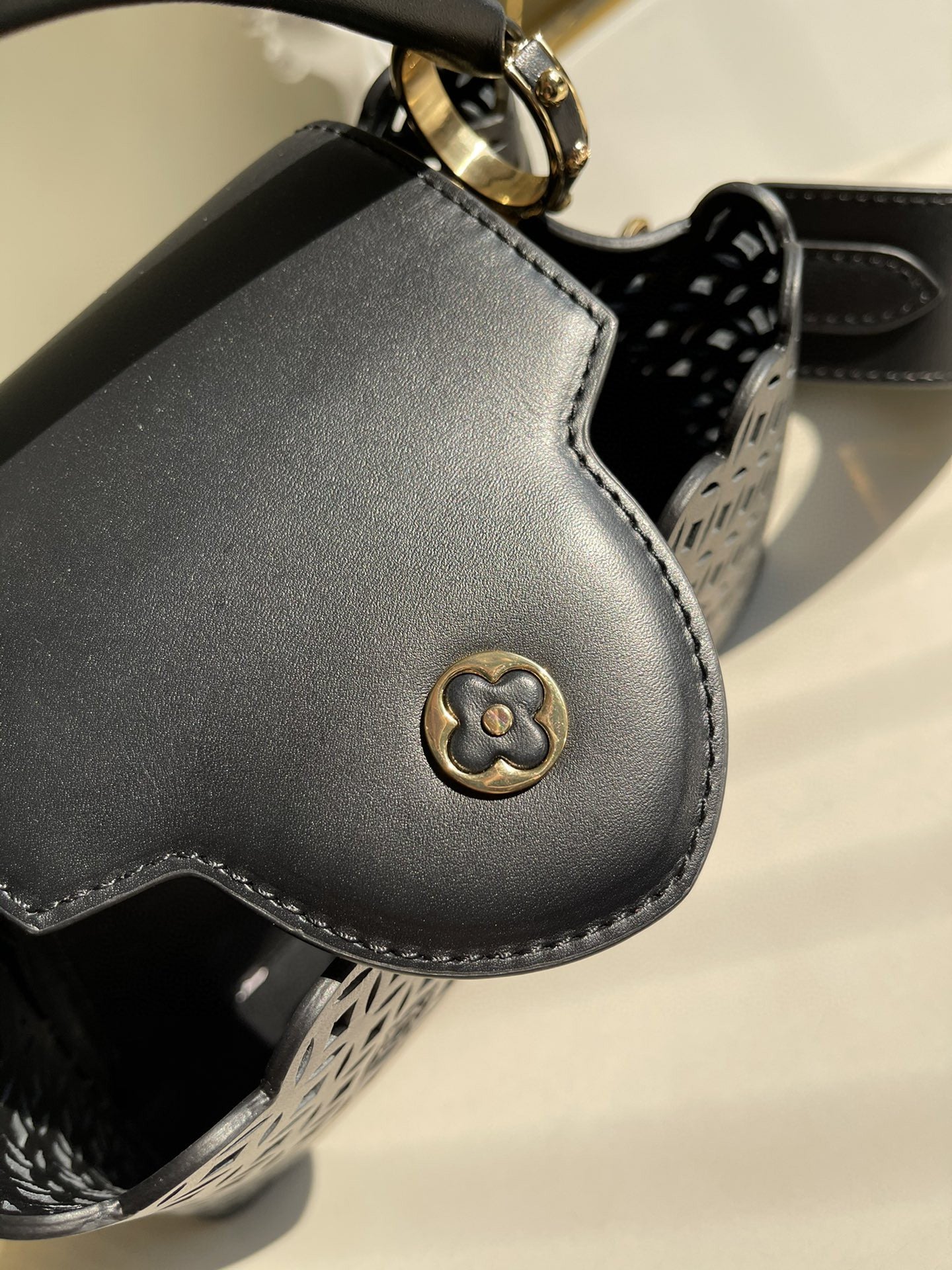 LU Bag 2 Size 's Handbag 2 Color 's