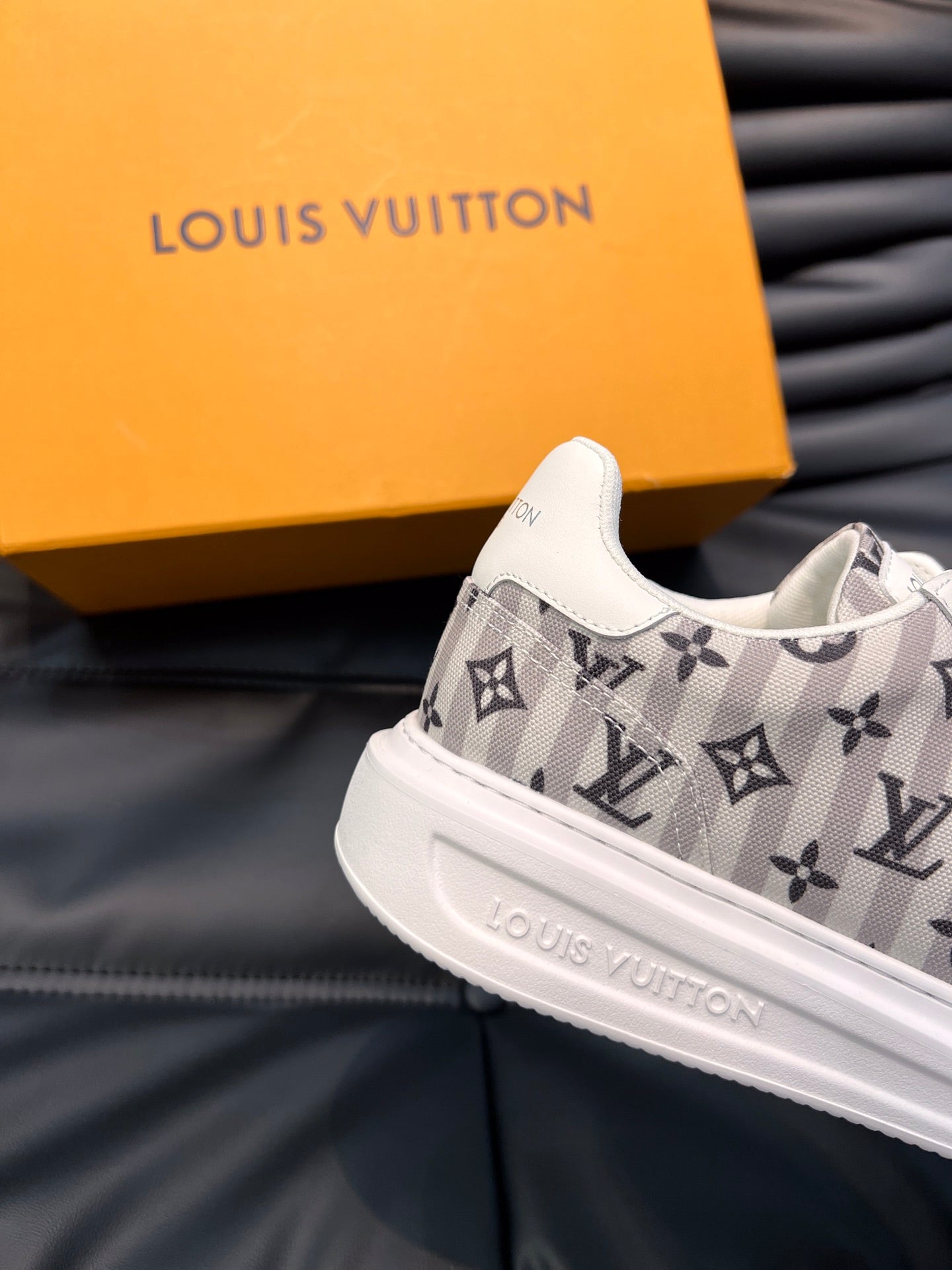 LU Sneakers Runner 2 Color 's