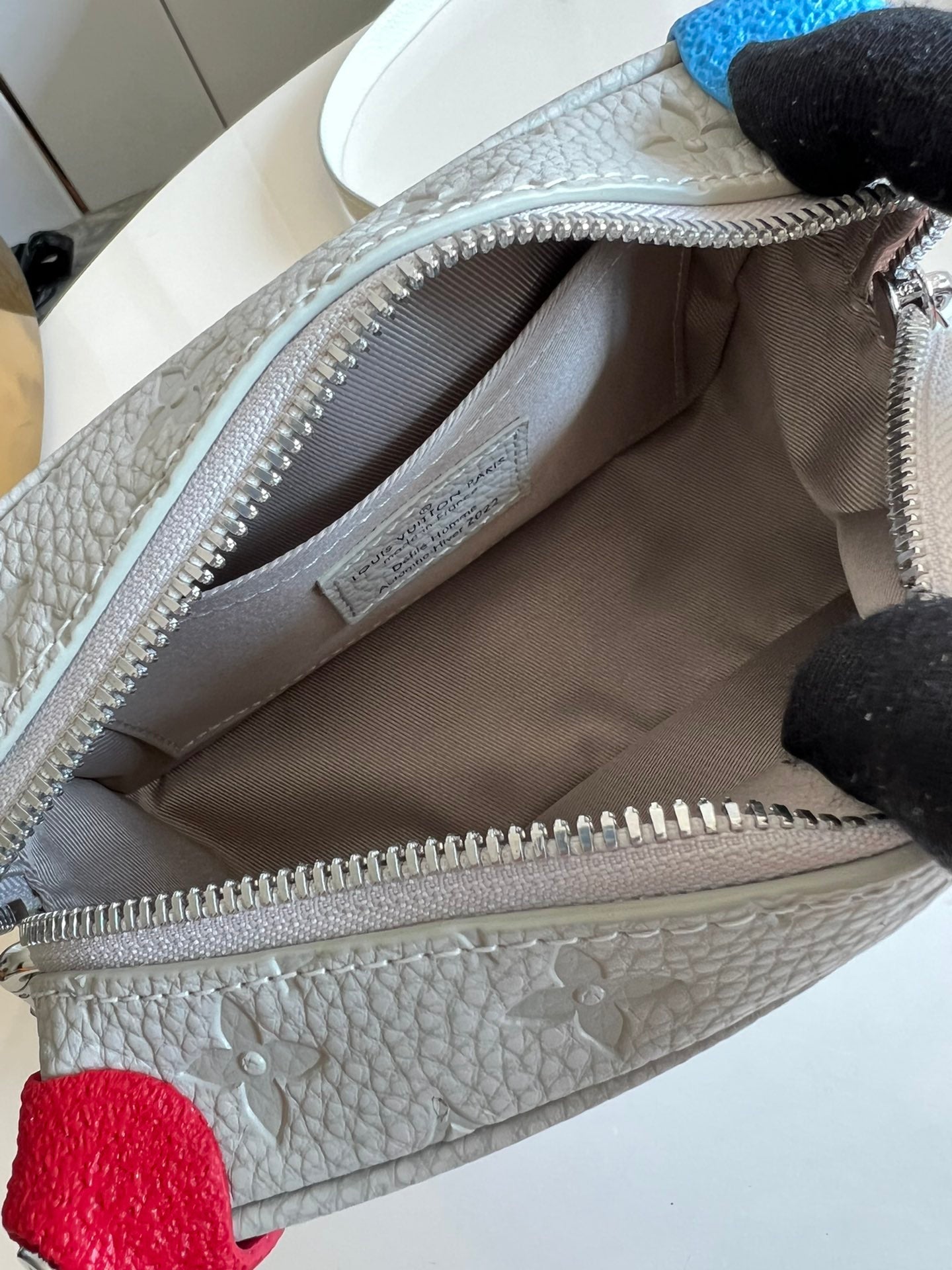 LU Messenger Bag Trunk 2 Color 's