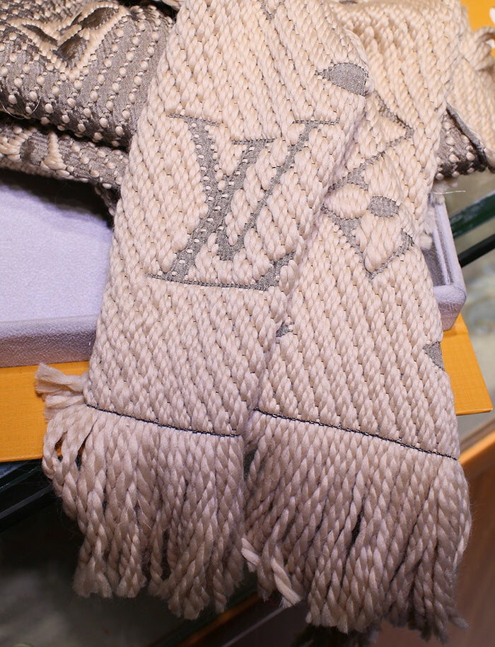 LU Scarf 2 color 's