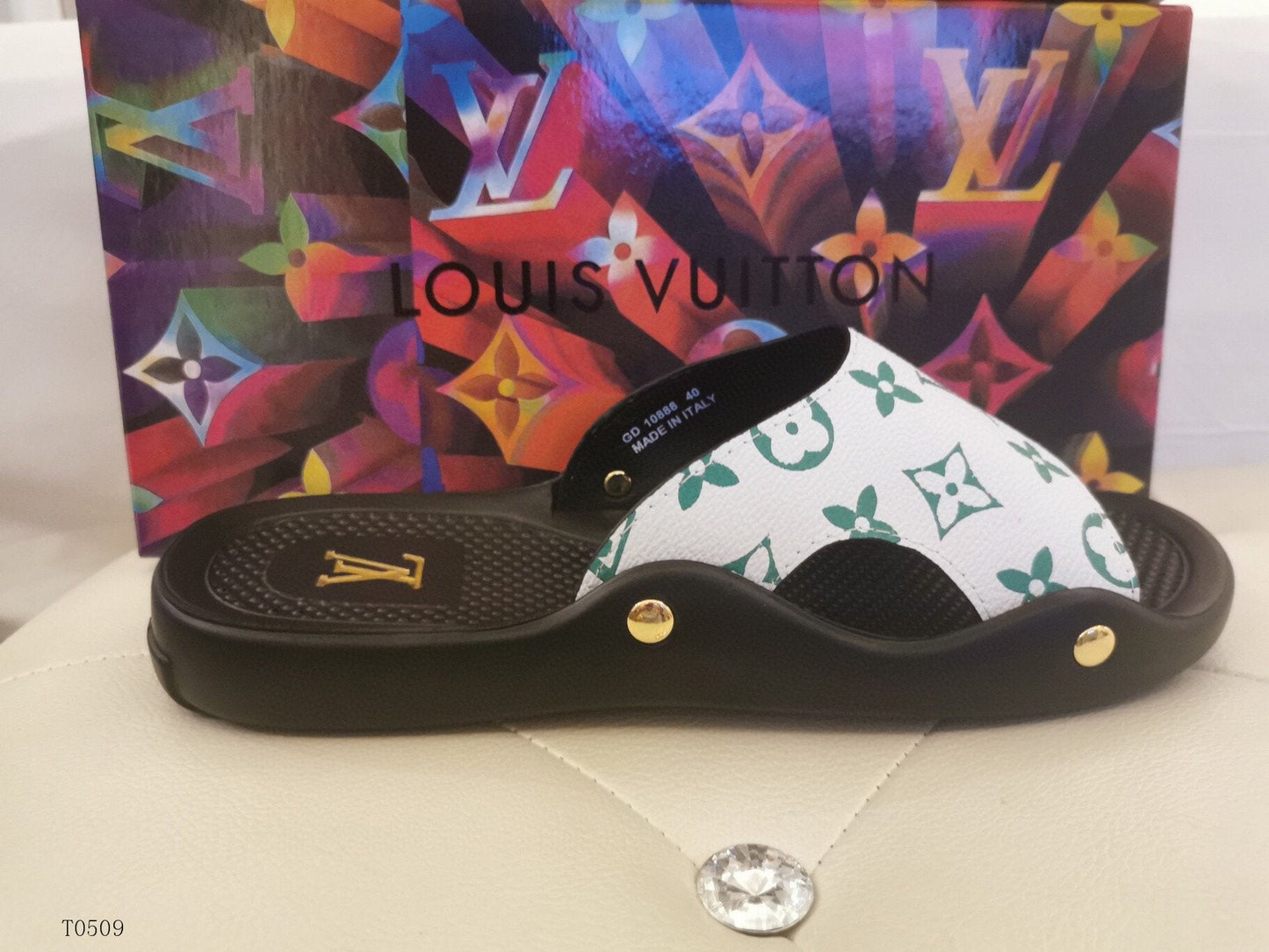 LU Slippers