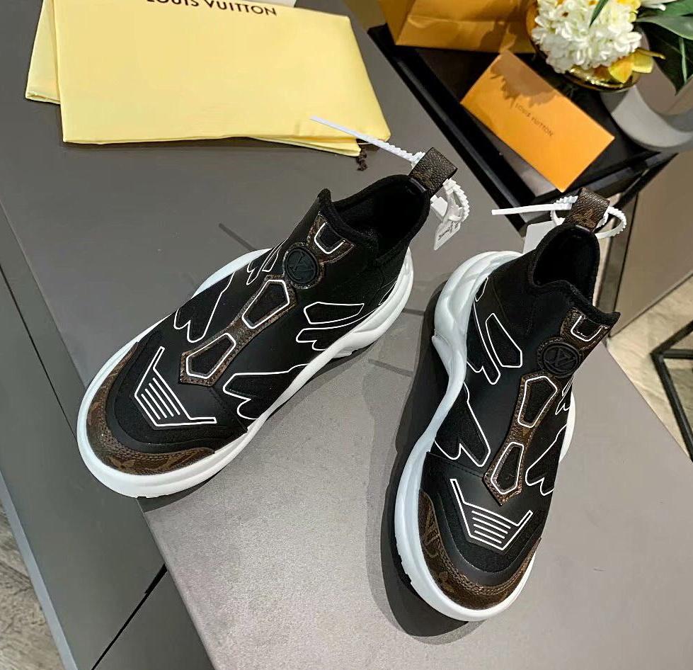 LU Sneakers Arch