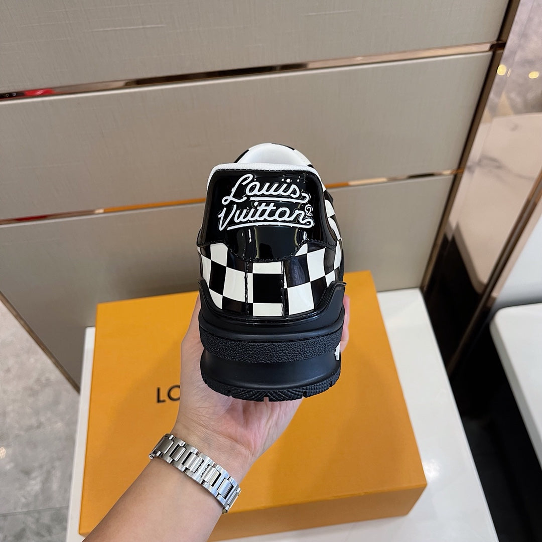 LU Sneakers Run Away