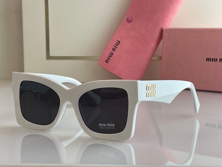 MIU MI Sunglasses 4 Color 's
