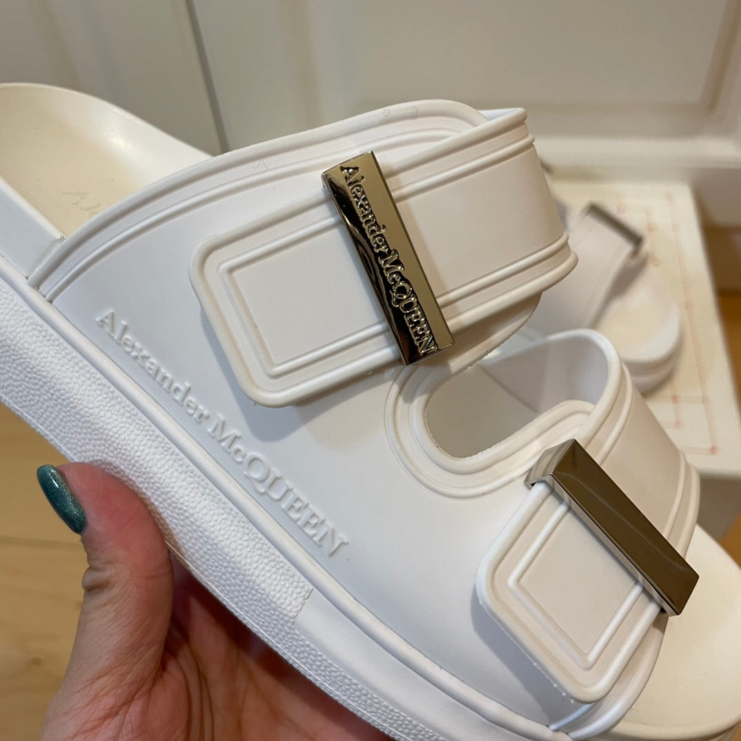 M*QUEEN Slippers 3 Color's Platform