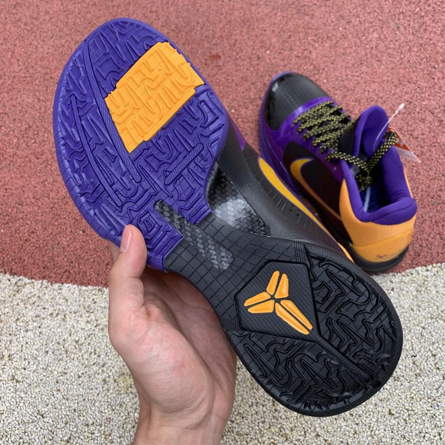 N*ke Kobe Sneakers