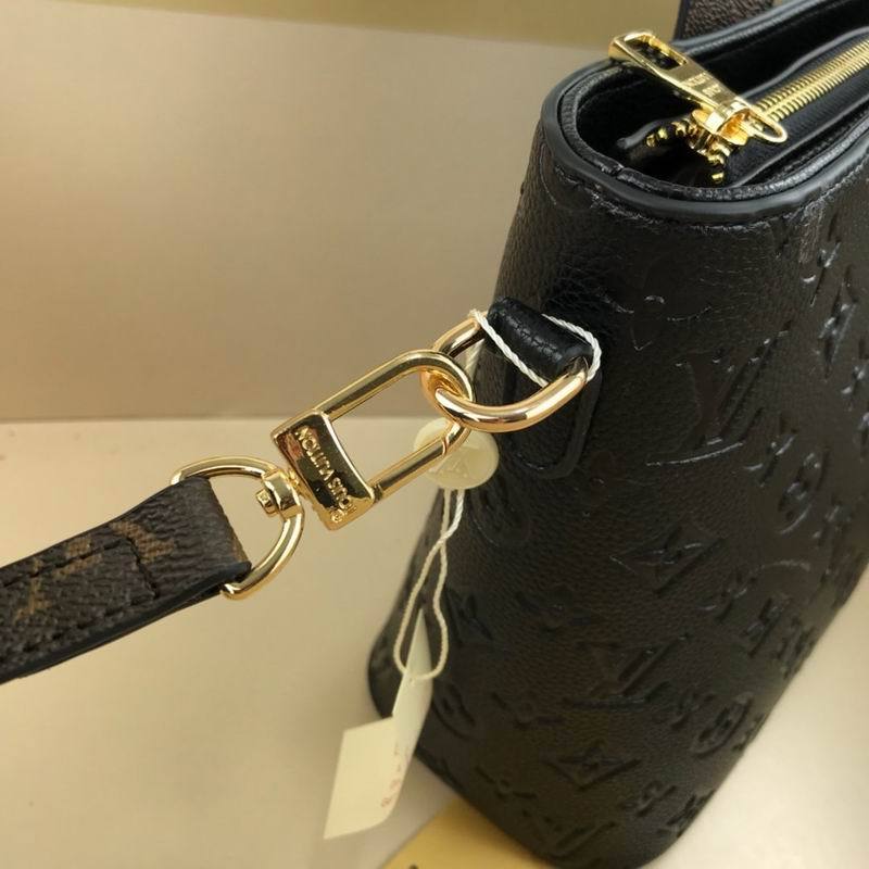 LU Bag Noe Black Mono