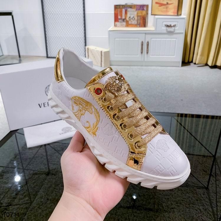 VRC Sneakers