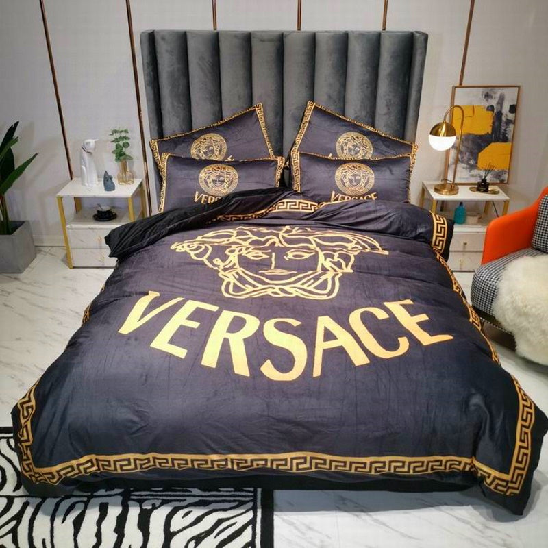 VRC Bedding Set