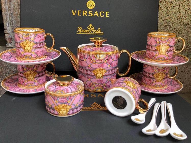 VRC Baroque Tableware Set