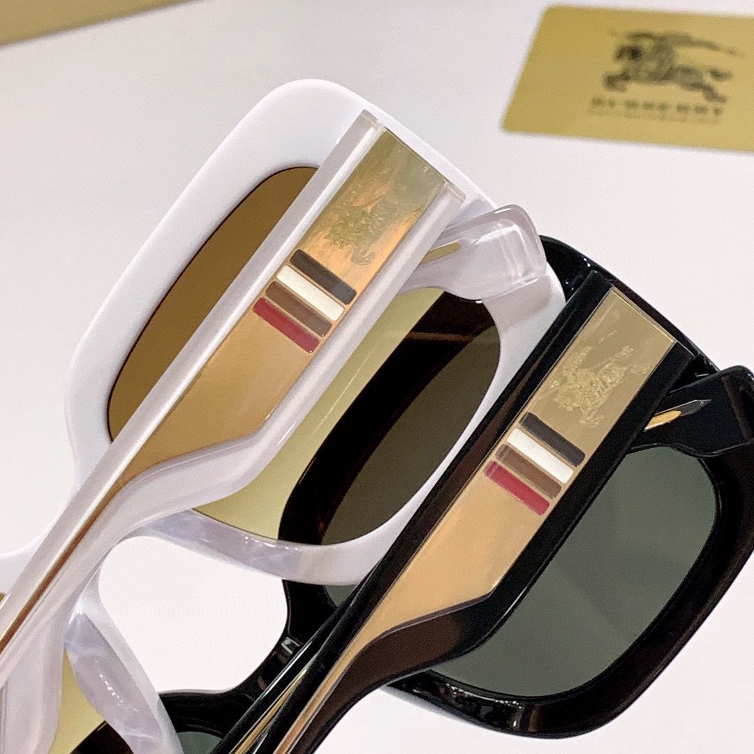 *BURBBER Sunglasses 4 Color 's