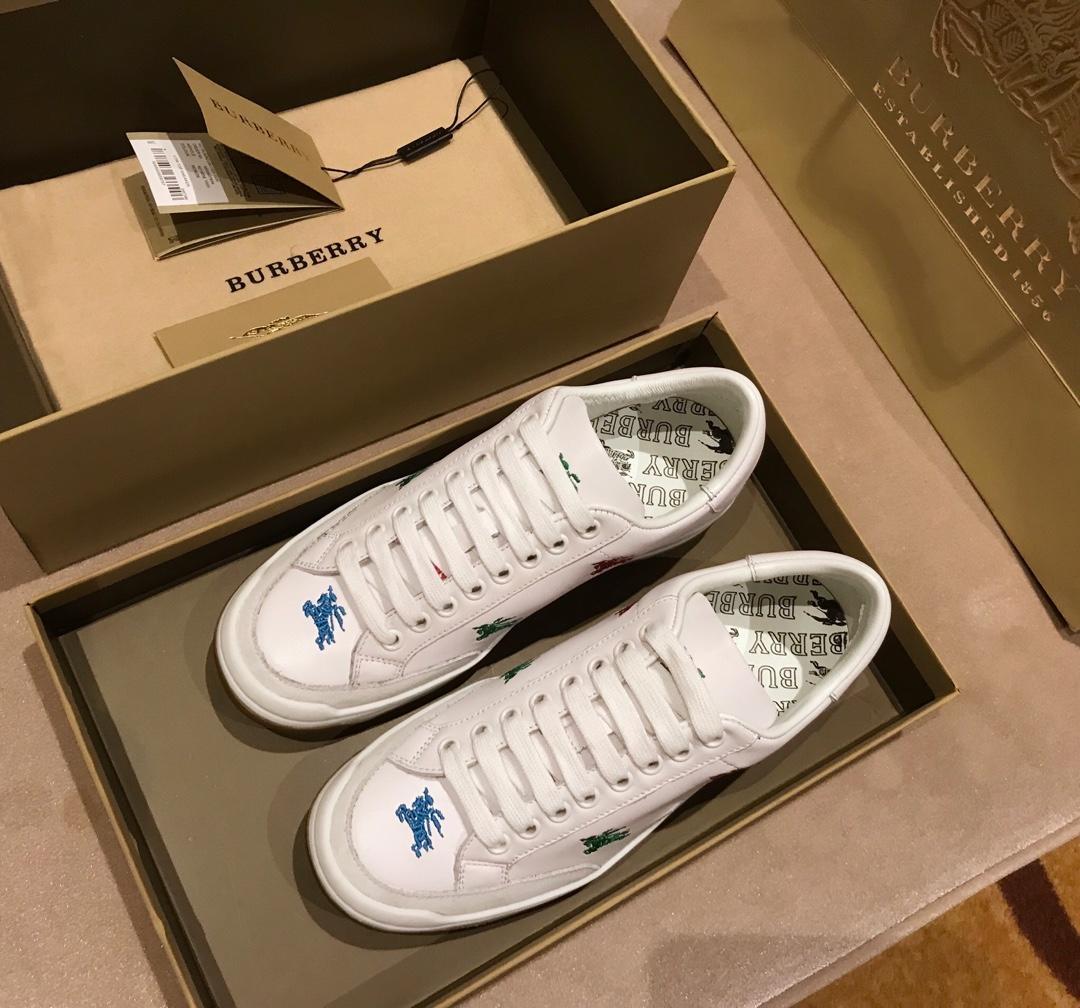 *BURBBER Sneakers White