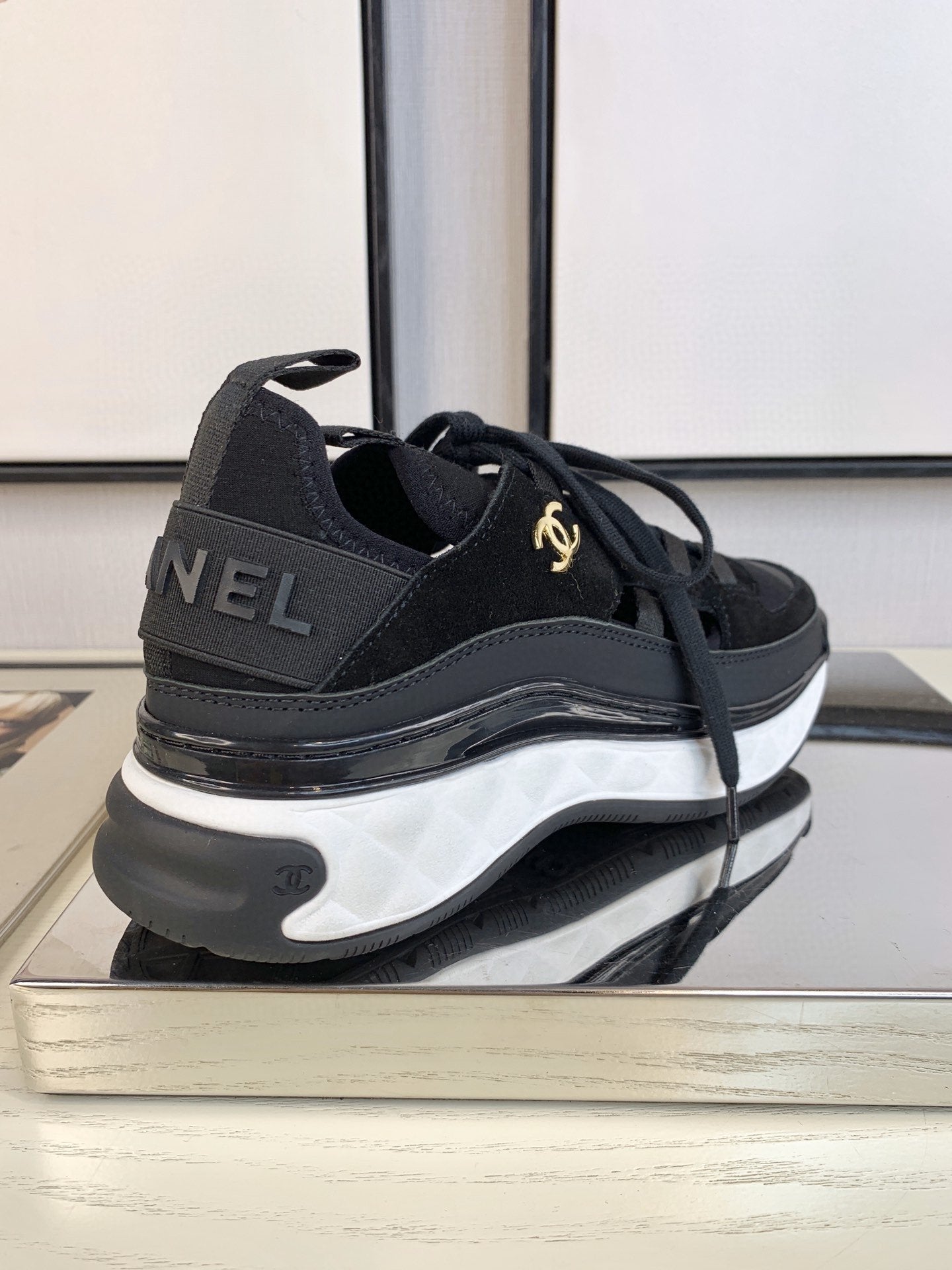 CHL Sneakers