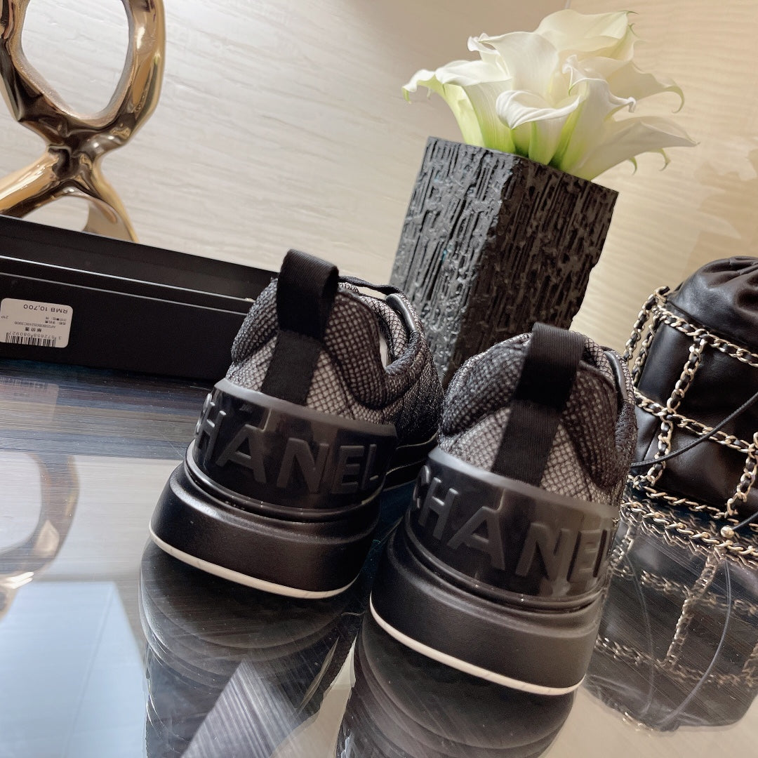 CHL Run Away Sneakers