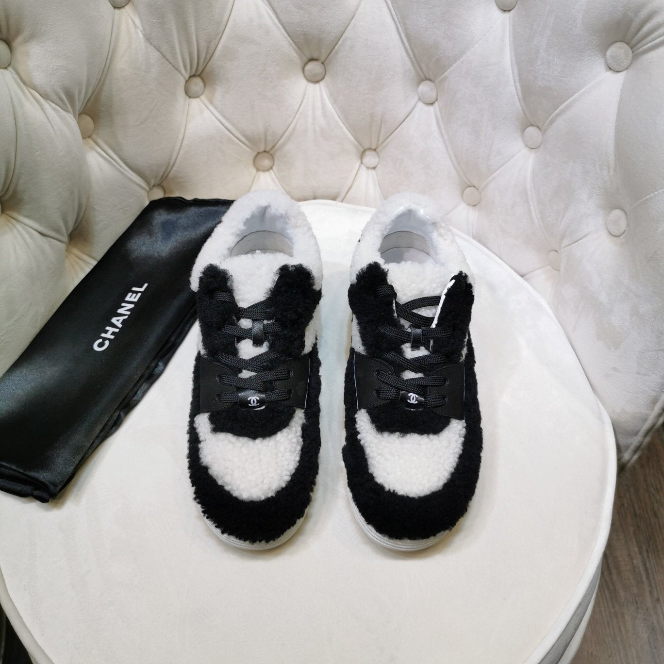 CHL Sneakers Shearling Fur White
