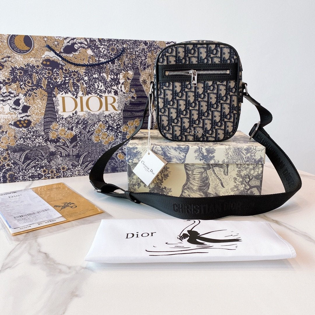 CHD Bag Oblique Messenger 2 Color 's