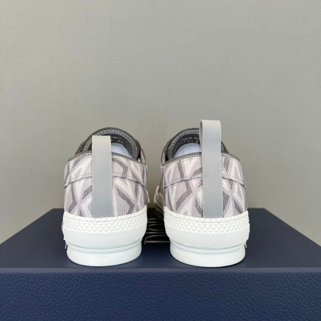 CHD Sneakers