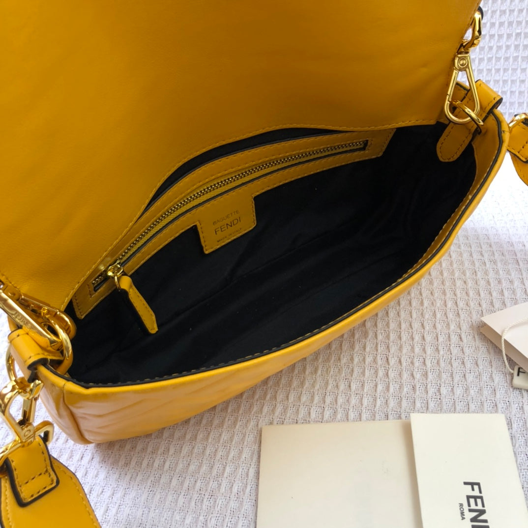 FEN Bag Handbag Baguette