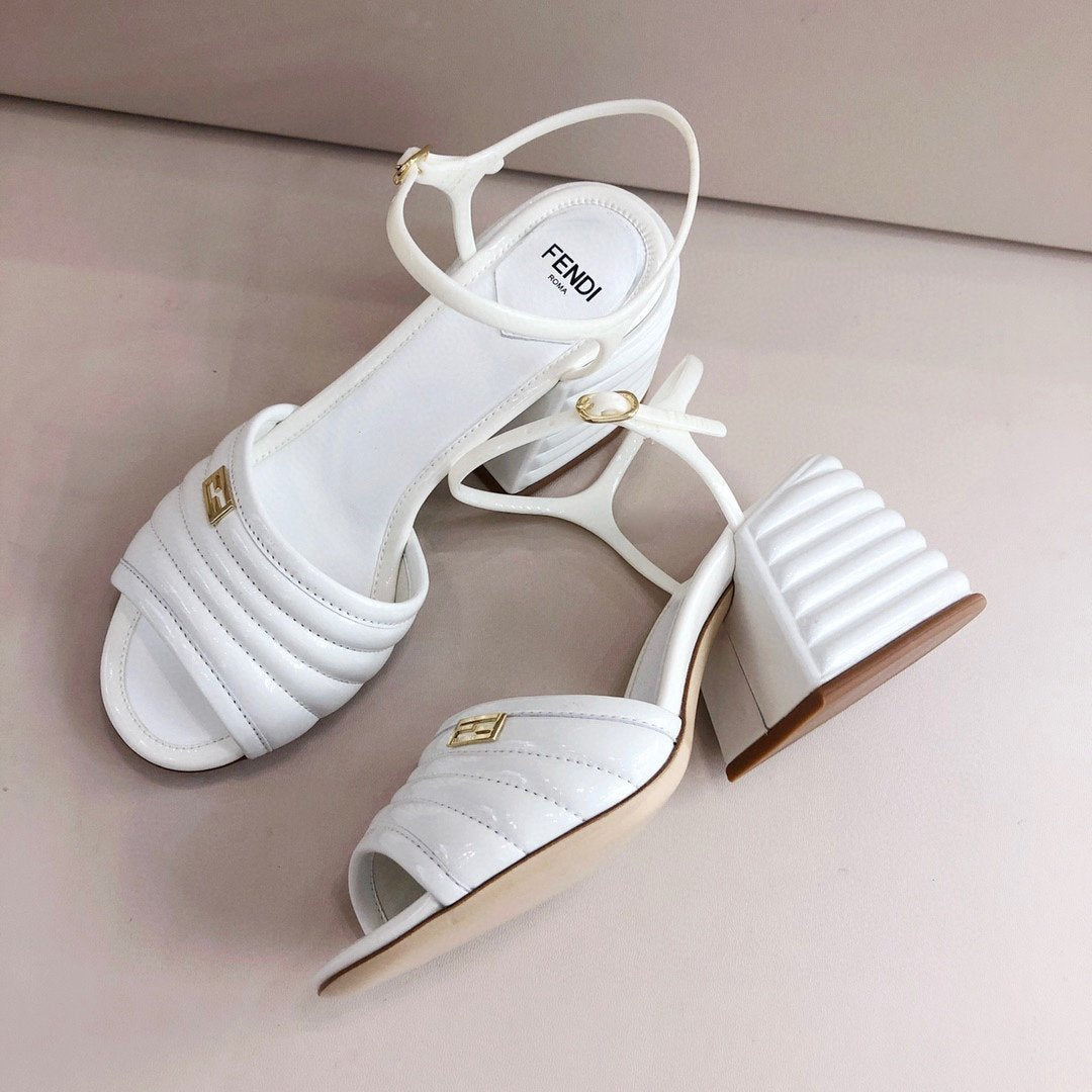 GU Sandals Suede White