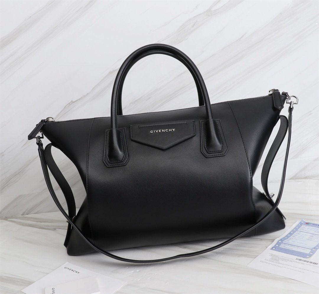 Givenjy Bag Black 2 SIZES Antigona