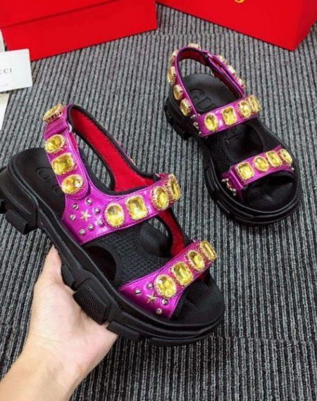 GU Slippers Sandals Stones