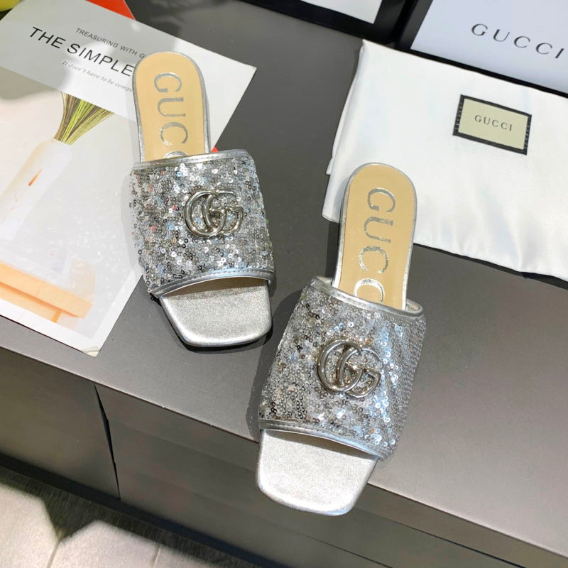 GU Slippers