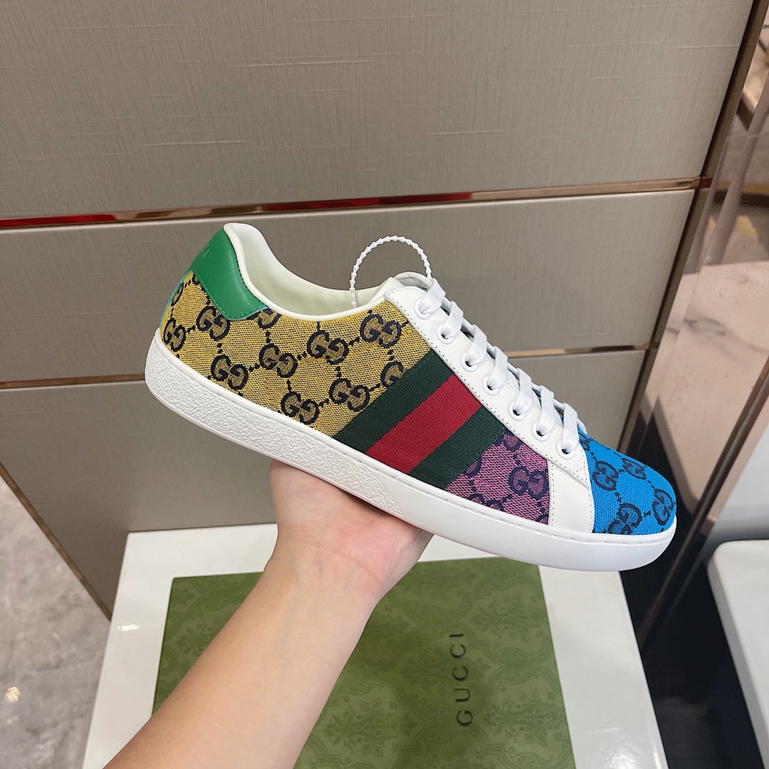 GU Sneakers Tennis