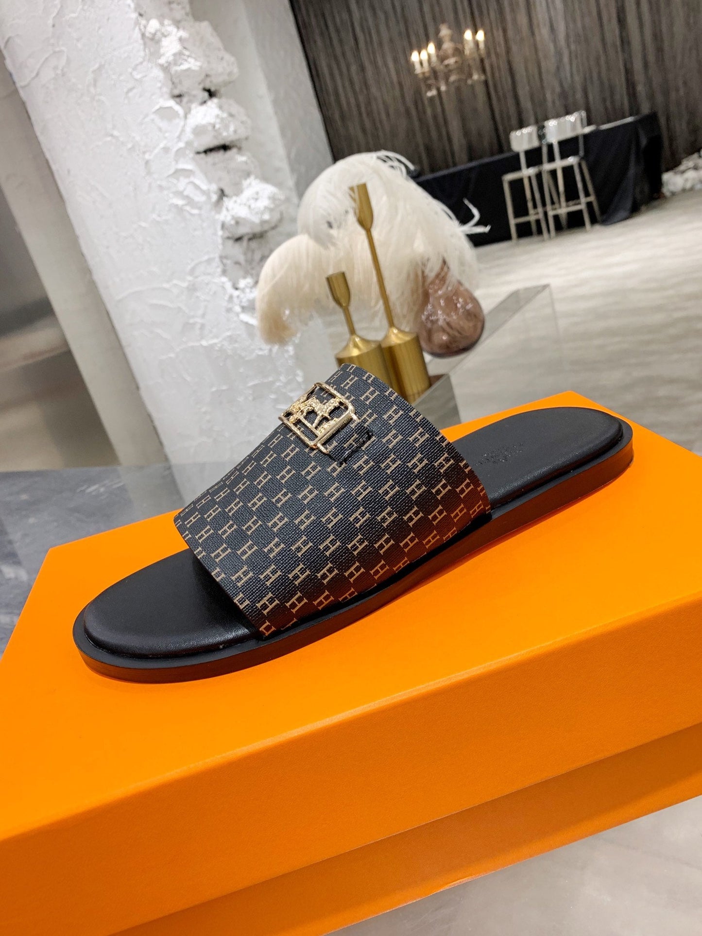 HRM Slippers Flat 2 Color 's