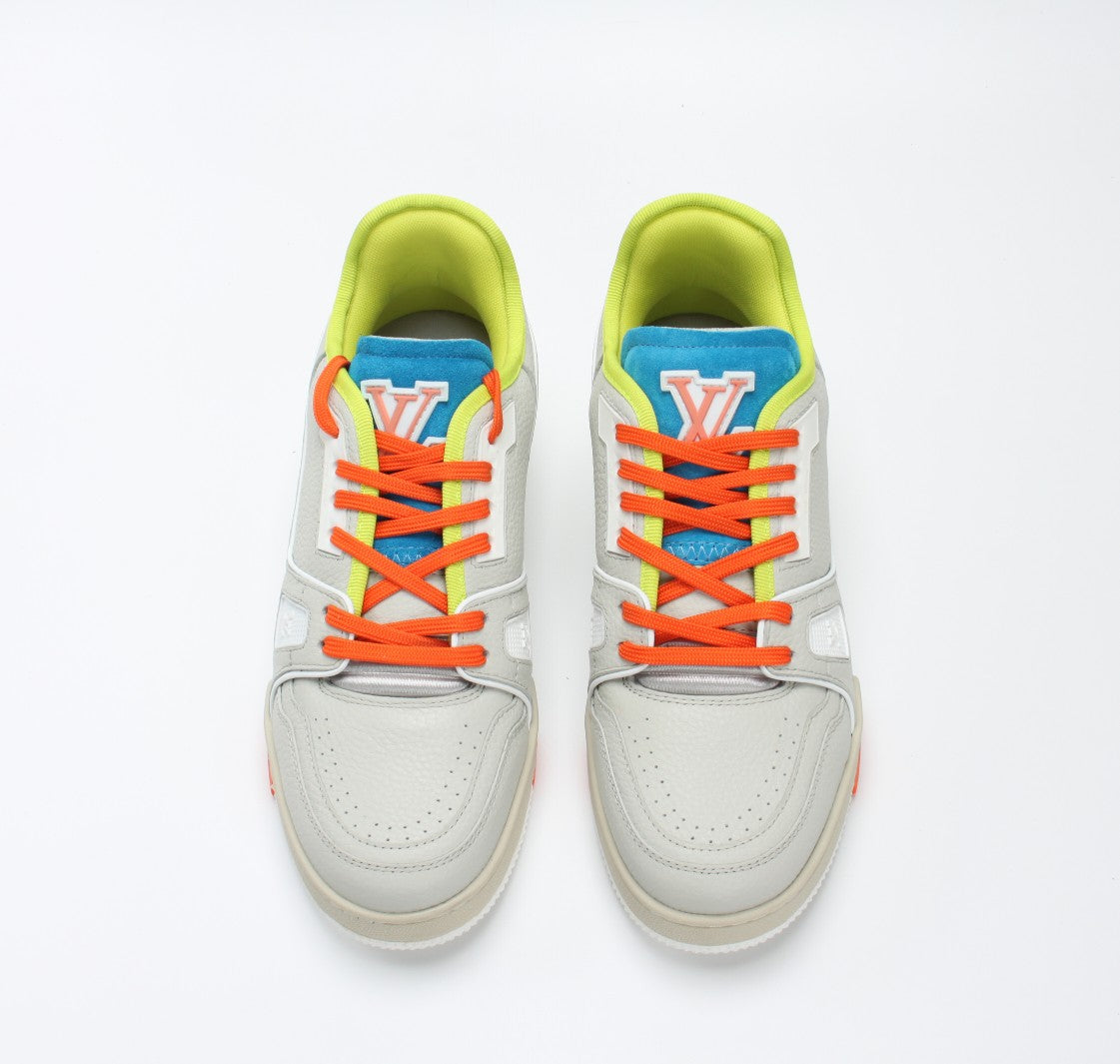 LU Sneakers Run Away
