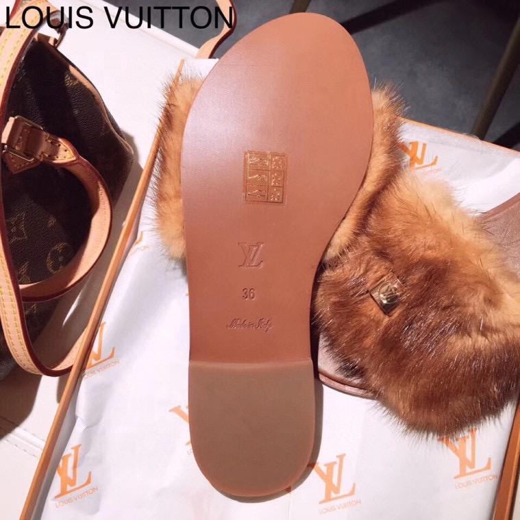 LU Slippers Fur Brown