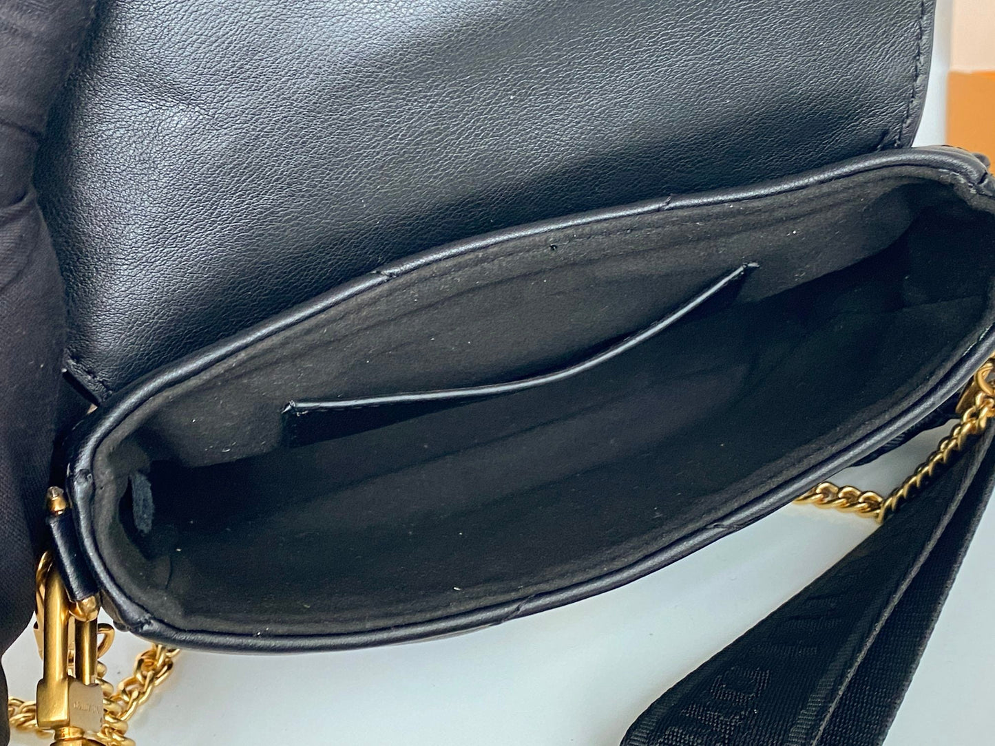 LU Bag Shoulder Multi Pochette