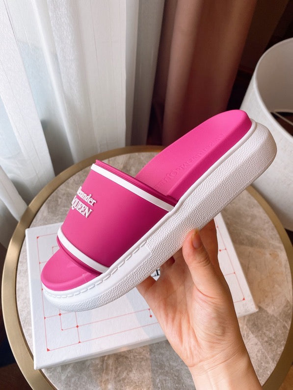 M*QUEEN Slippers 3 Color 's