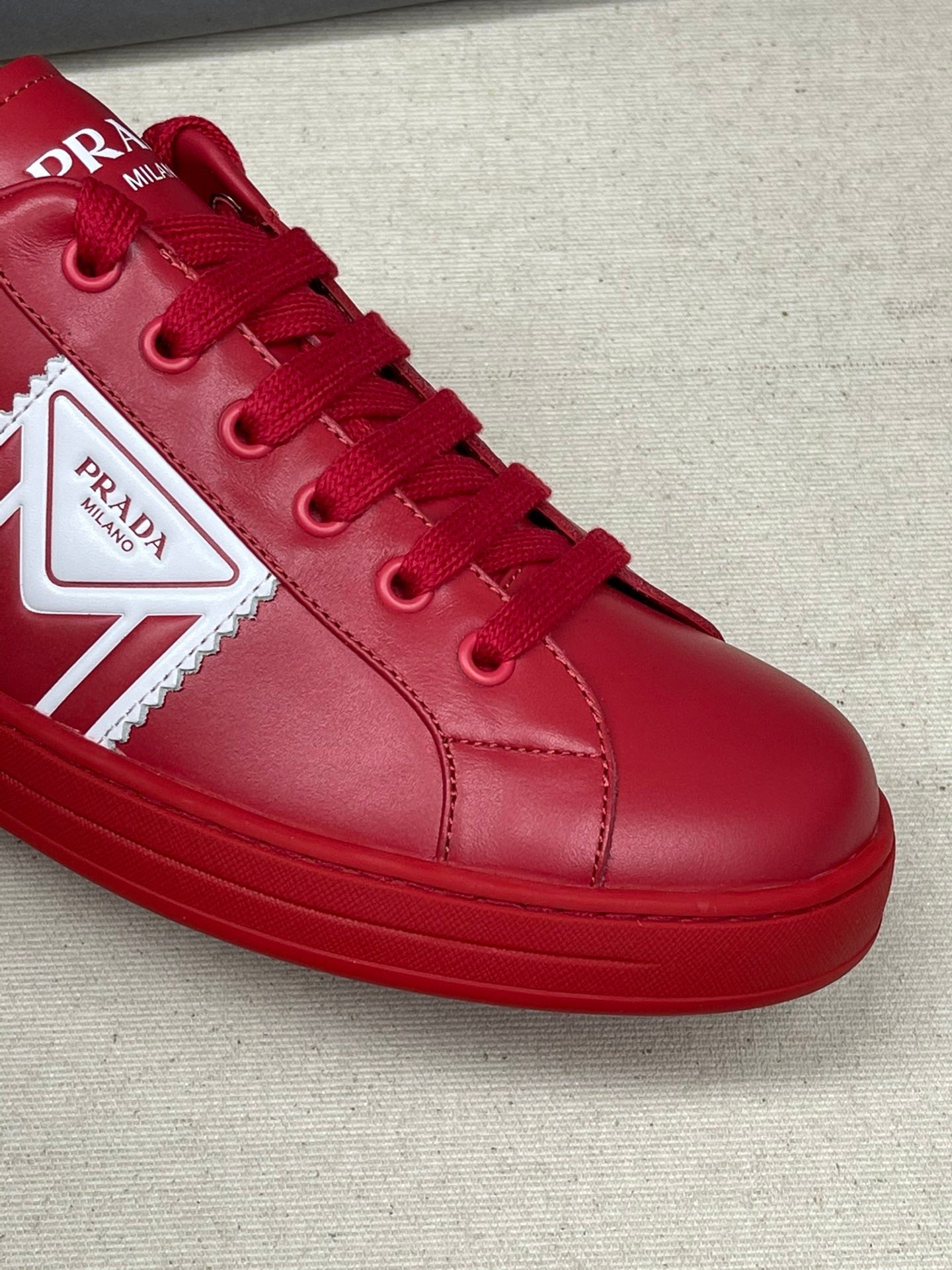PRD Sneakers Red Tennis