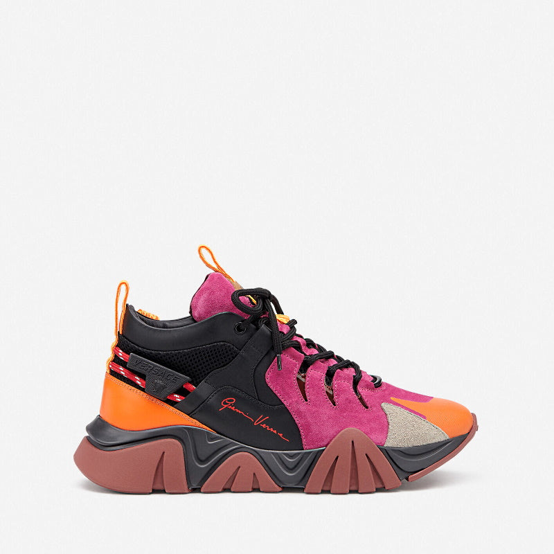 VRC Sneakers Run Away