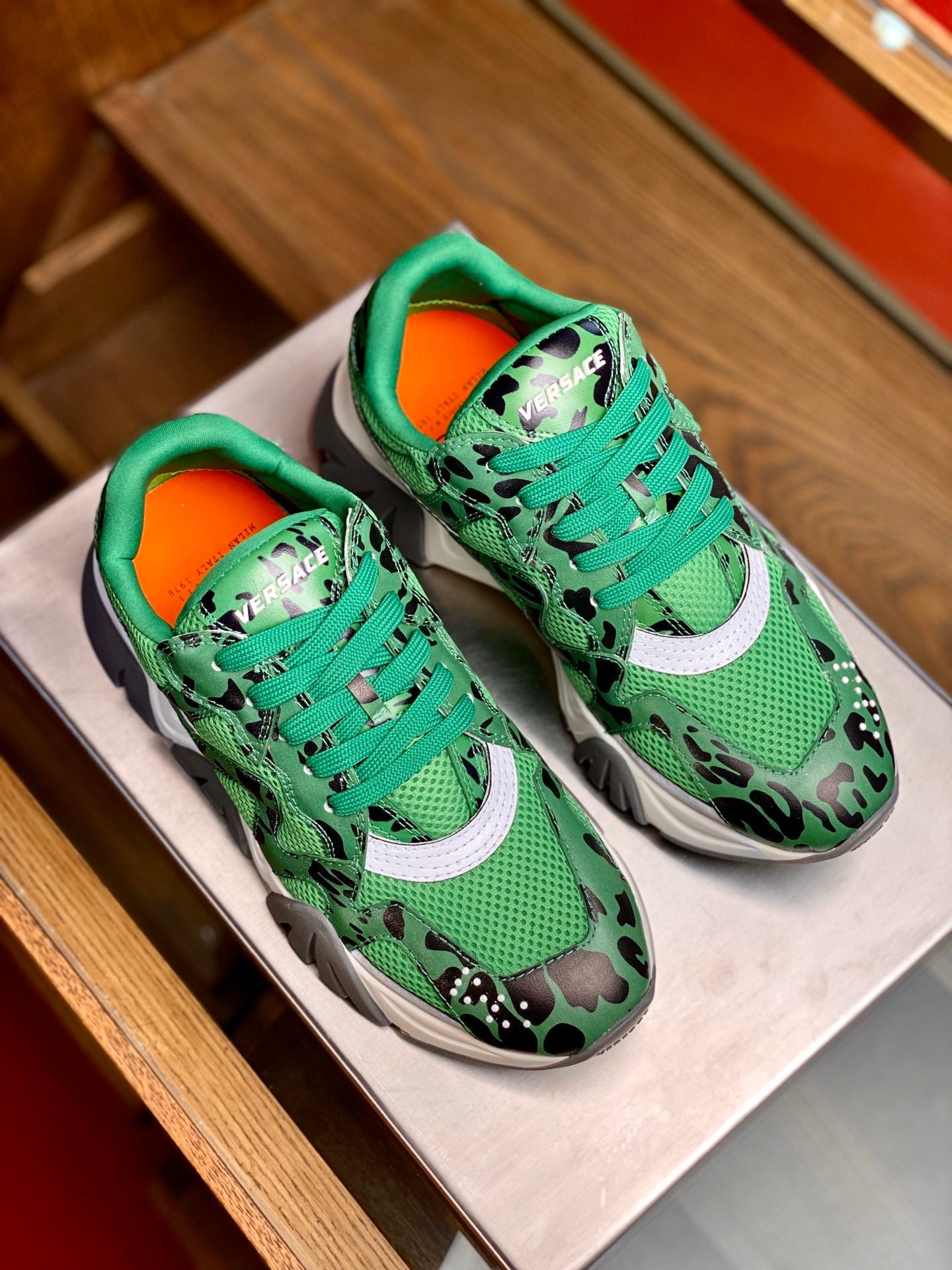 VRC Sneakers Run Away