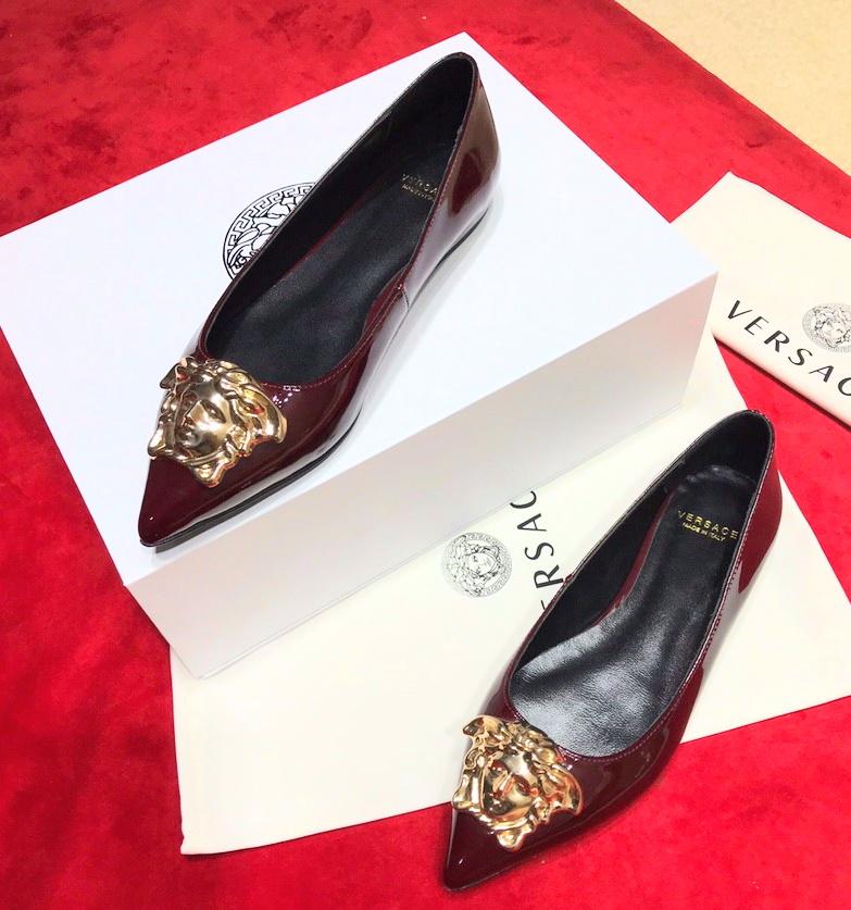 VRC Shoes Heels Black Varnished