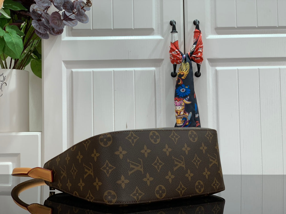 LU Bag Medium Monogram 24 cm