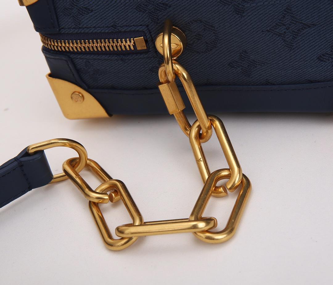 LU Bag trunk